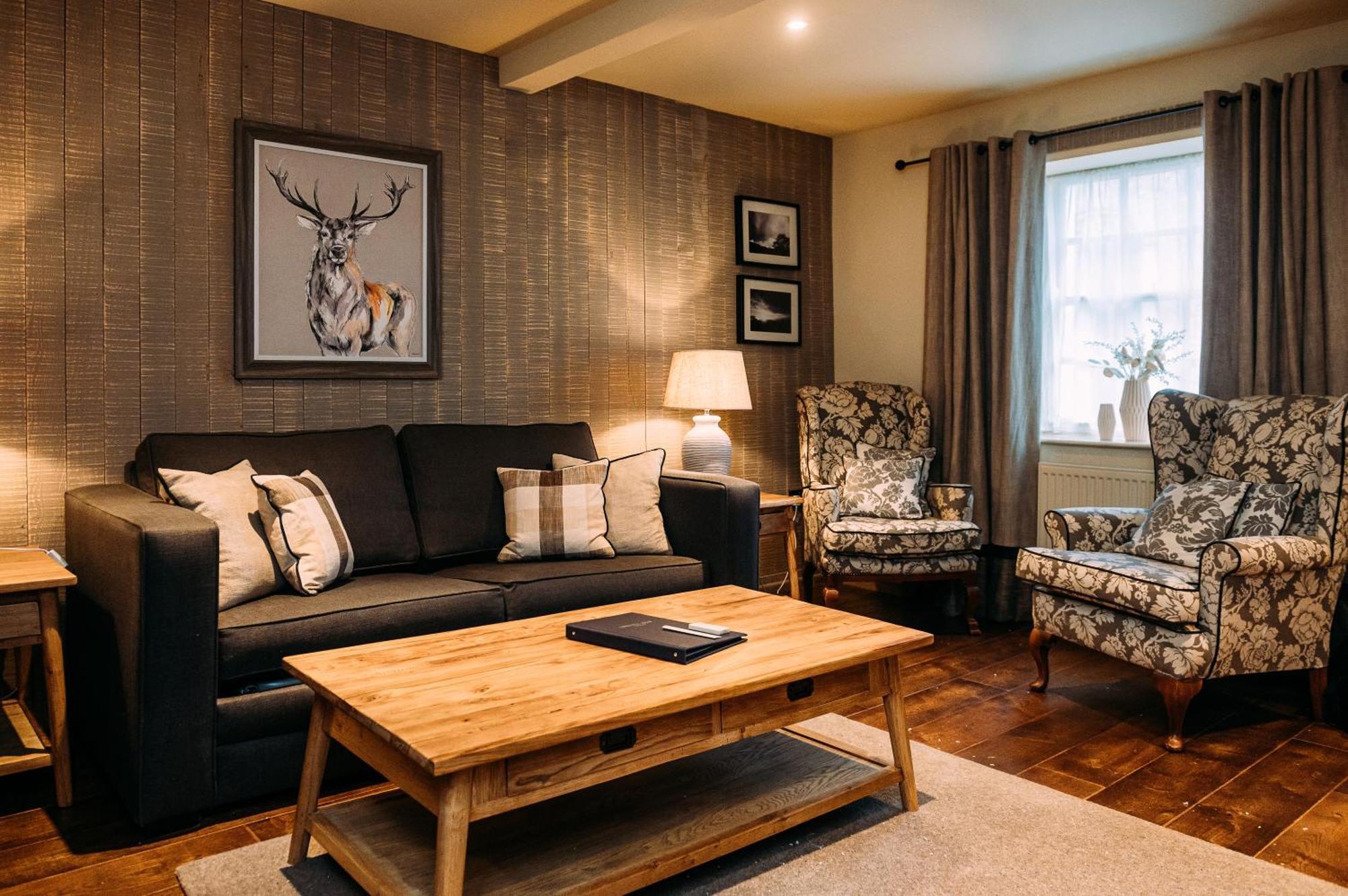 The Assheton Arms Hotel คลิเธอโร ภายนอก รูปภาพ