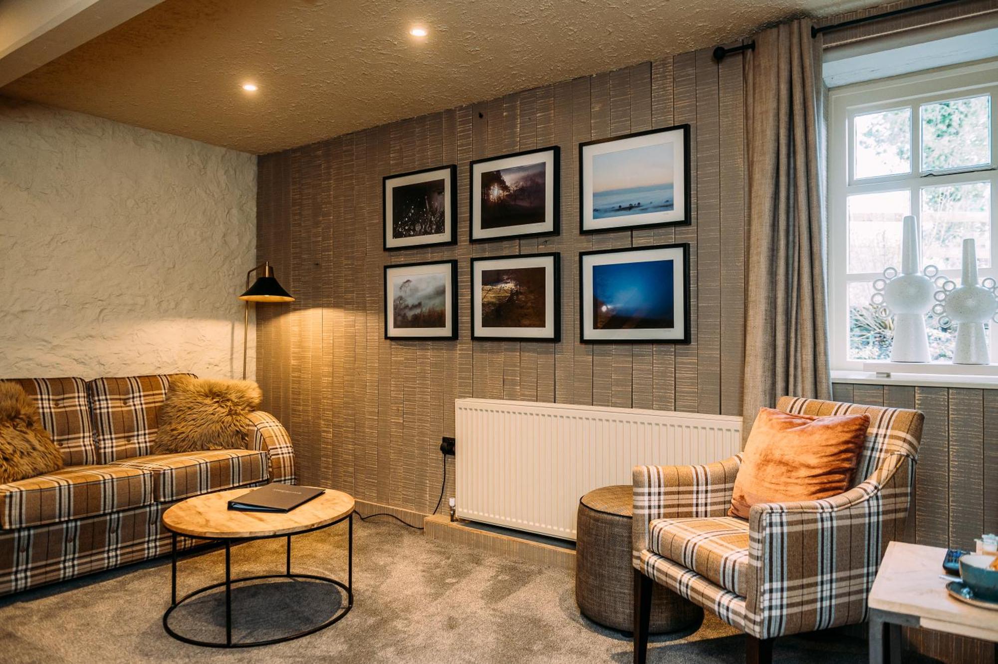 The Assheton Arms Hotel คลิเธอโร ภายนอก รูปภาพ