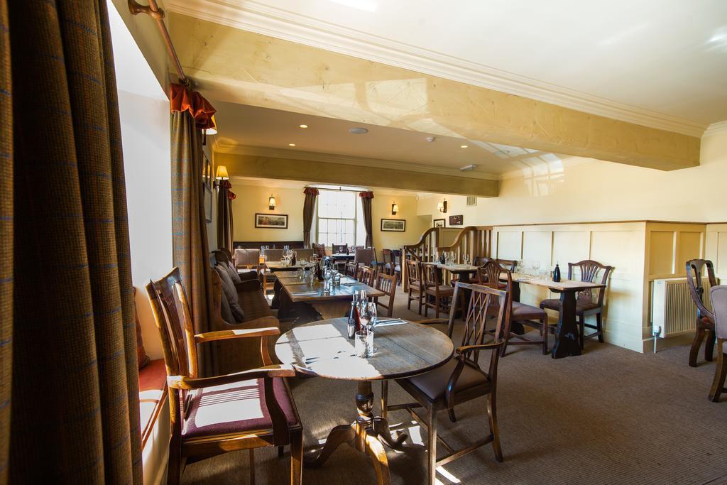 The Assheton Arms Hotel คลิเธอโร ภายนอก รูปภาพ