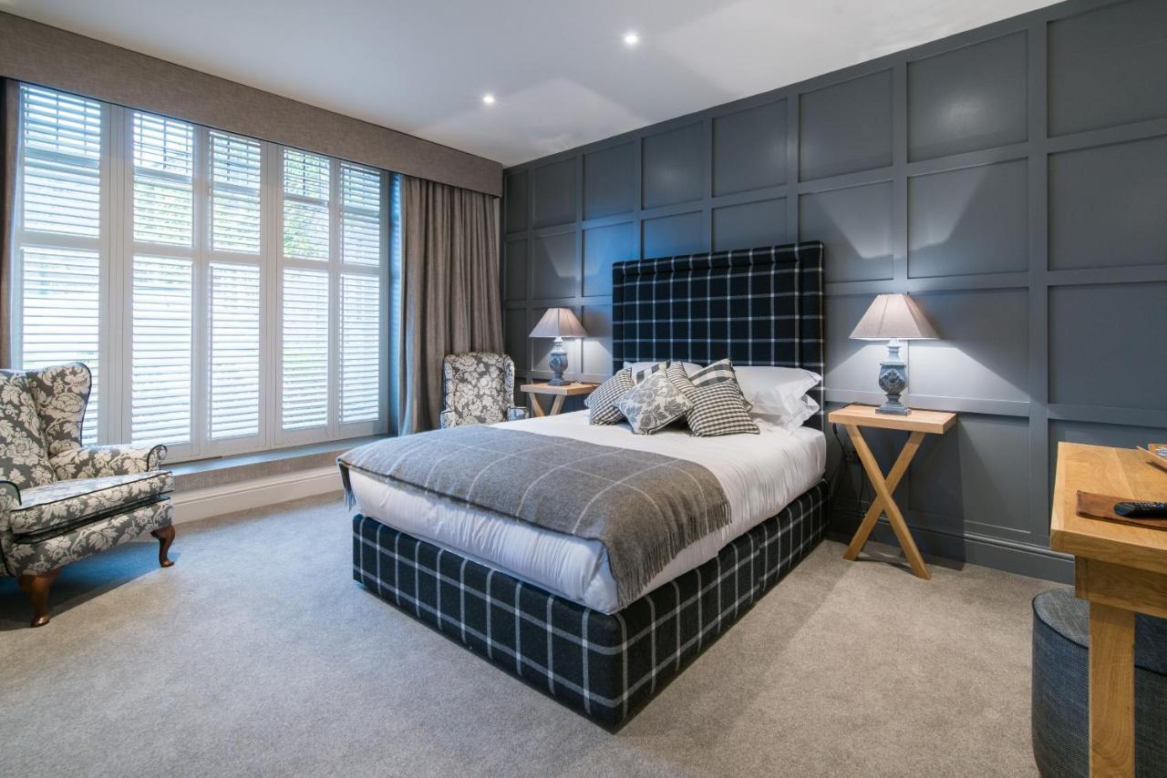 The Assheton Arms Hotel คลิเธอโร ภายนอก รูปภาพ